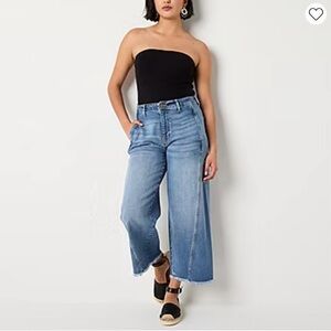 Sold Out! a.n.a Soft Drape Womens High Rise Wide Leg Cropped Jean 16